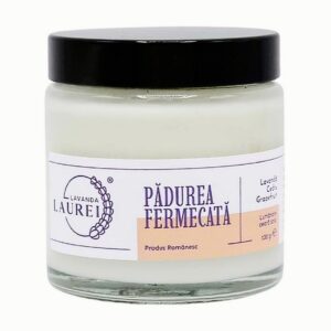 Lumânare Parfumată Naturală – Pădurea Fermecată